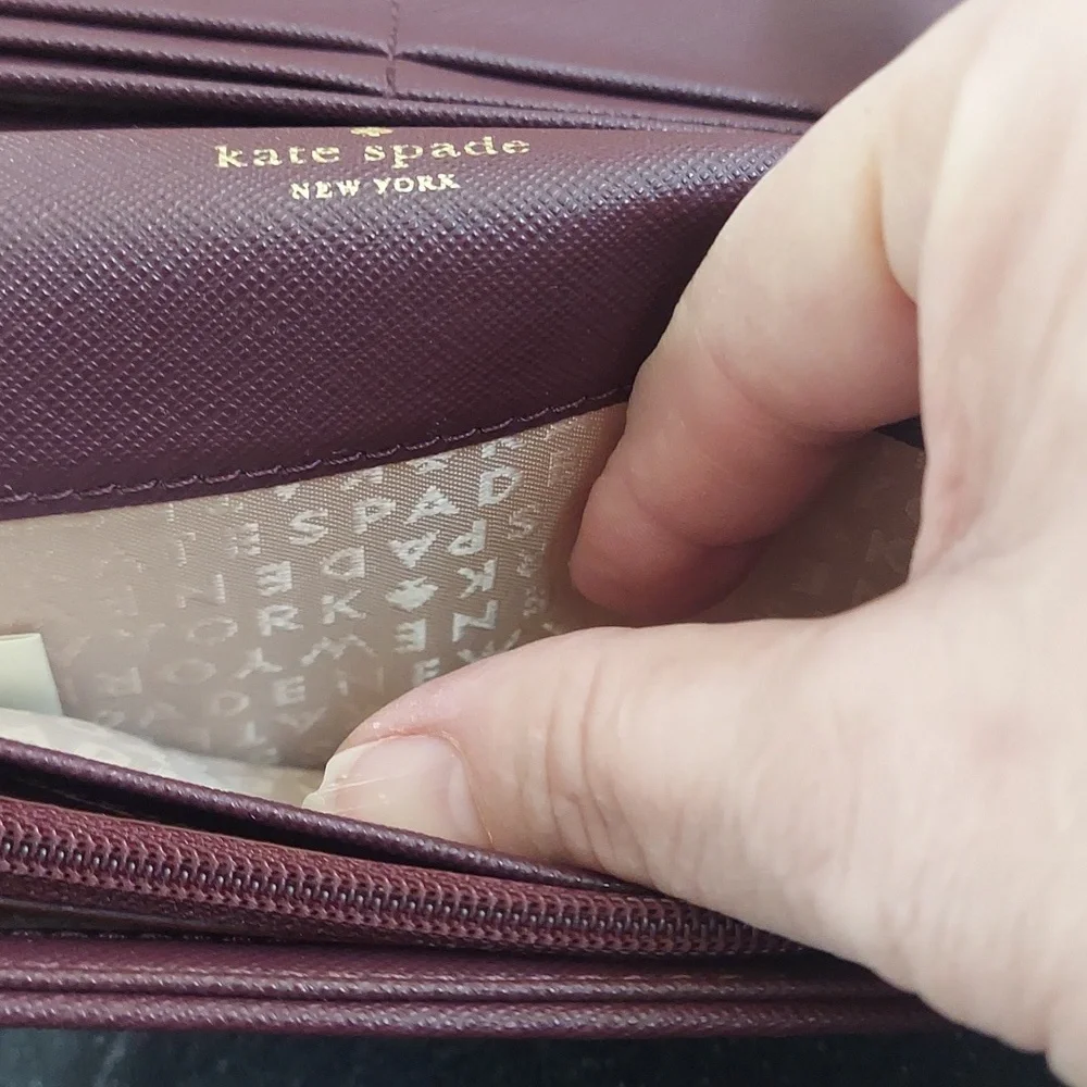 Kate Spade Nwot Saffiano Leather Bifold Wallet with Bow Detail - Picture 5 of 7